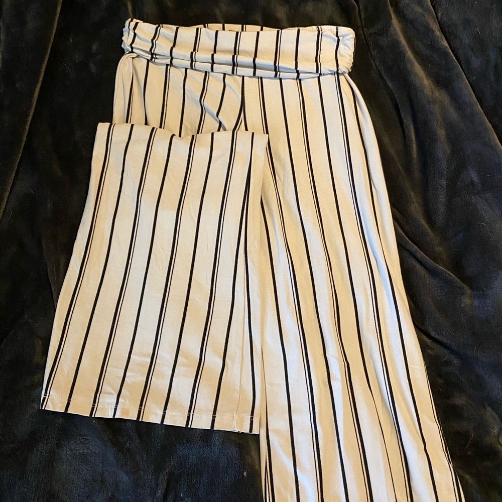 Wide leg pants